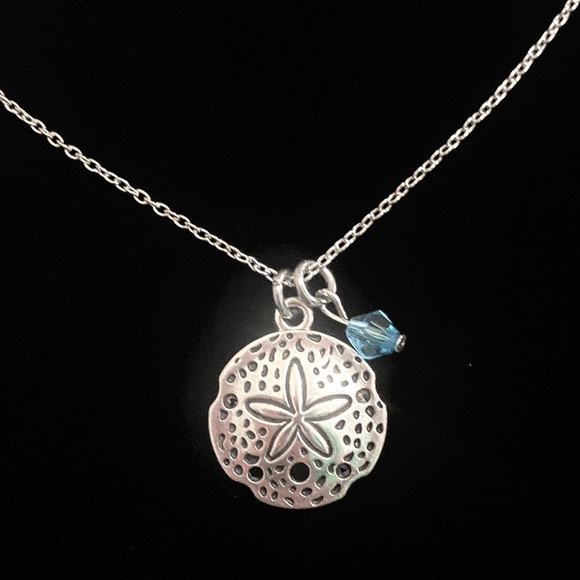 Sand Dollar Necklace Beach - Picture 4 of 8